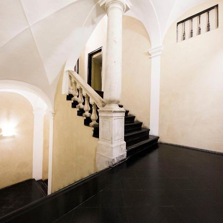 Elegante Loft In Centro Storico Acquario Apartment Genoa Exterior photo